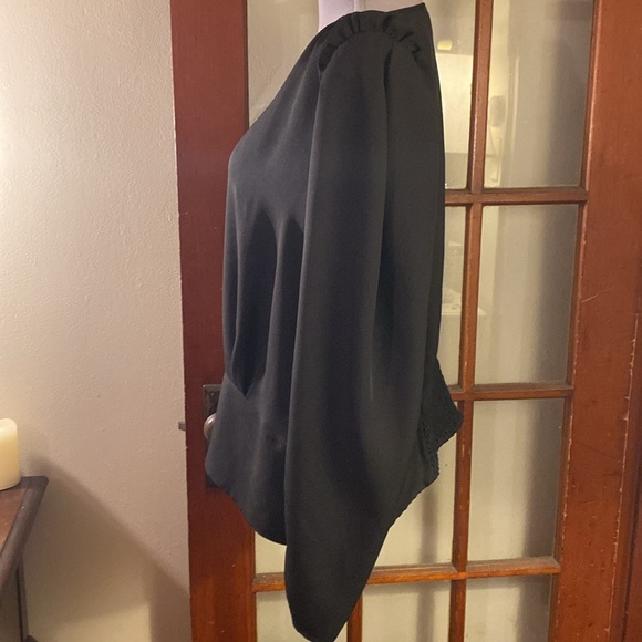 Express Womens Puff Sleeve V-neck Ruffle Shoulder Long Sleeve Top Black Size L - Picture 8 of 11